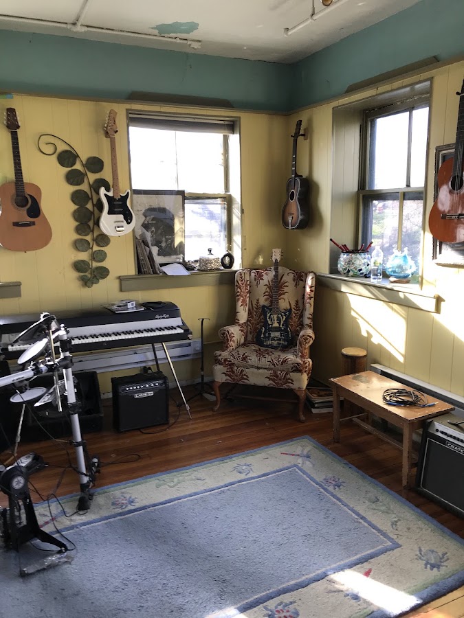 Real studio photo for Downright Music