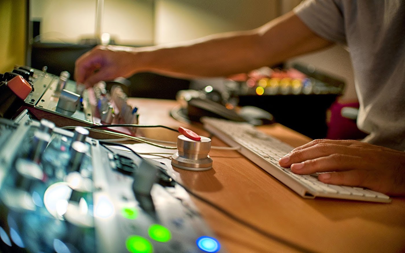 Real studio photo for Red Mastering Studio