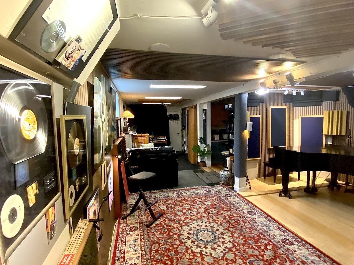 Recording studio interior for Marinwest Recording