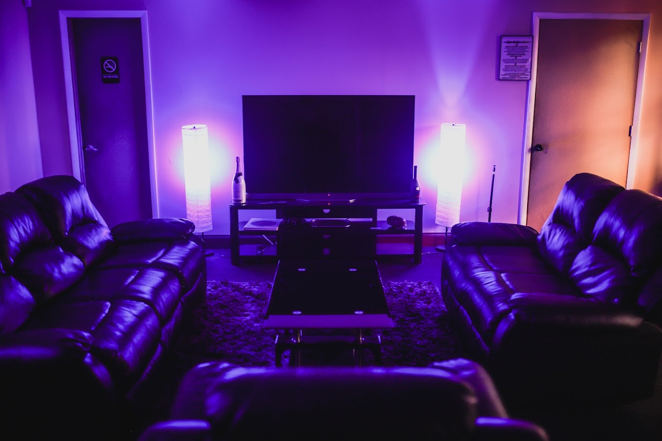 Real studio photo for Hi-Tunes Studio