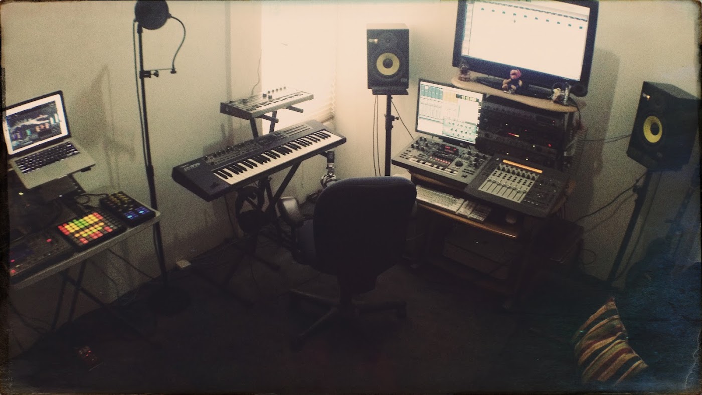 Real studio photo for Sound Design Lab
