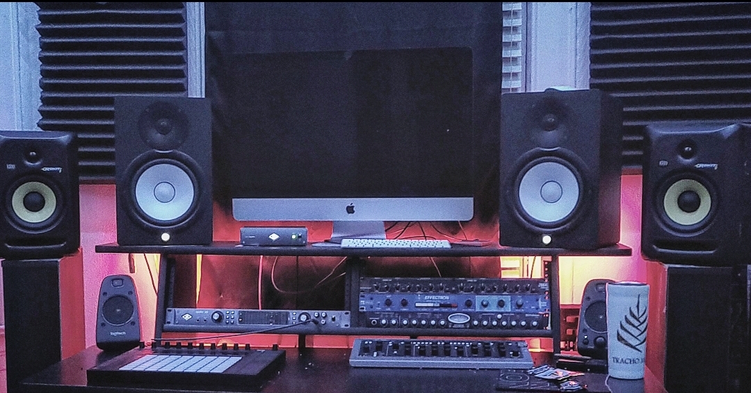 Real studio photo for TRACHO MUSIC