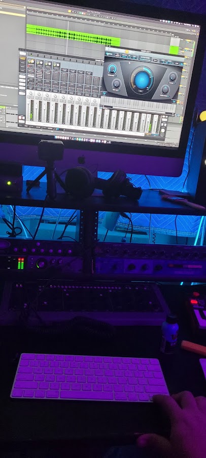 Real studio photo for TRACHO MUSIC